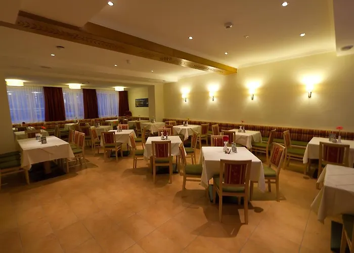 Garni Feichter 슈라드밍